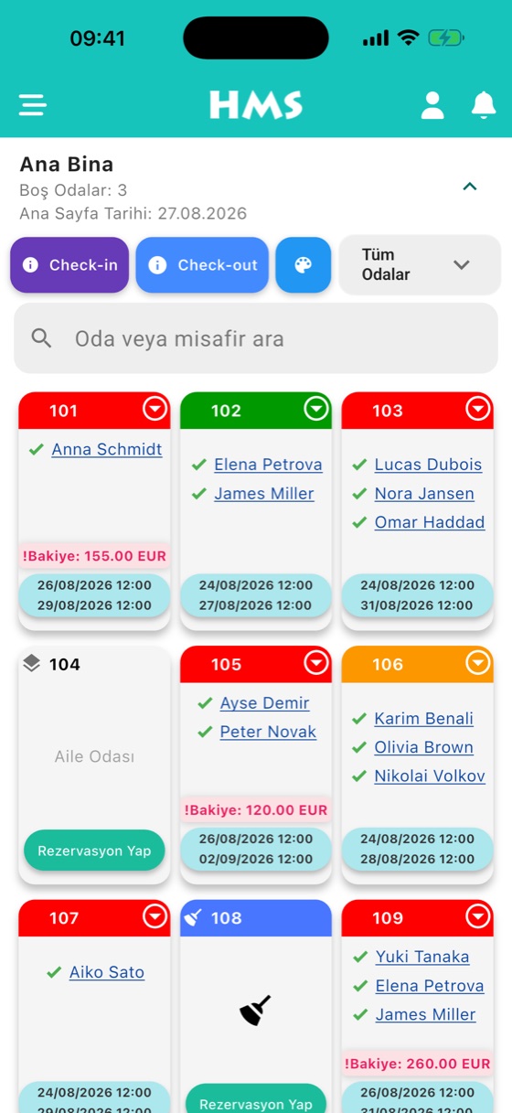 HMS mobil anasayfa: oda kartları, konaklayan misafirler, bakiye uyarıları, check-in ve check-out butonları